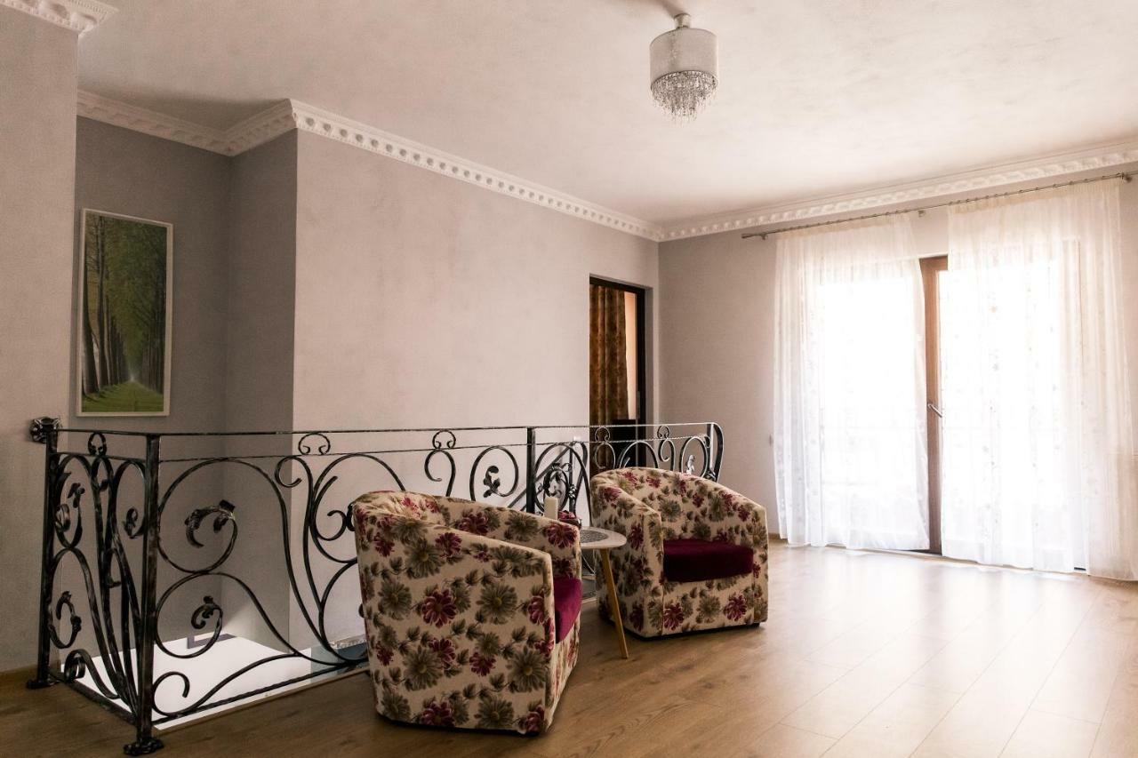 Vila Rodica Transalpina Sugag Ngoại thất bức ảnh